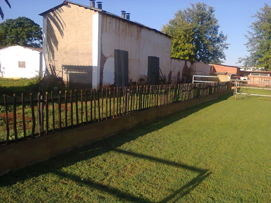 8 Bedroom Property for Sale in Brits Rural North West